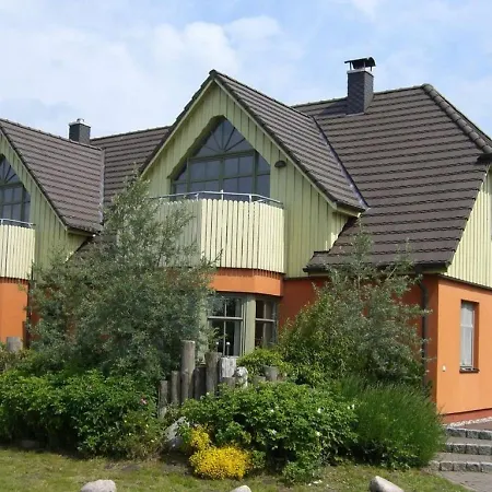 Am Leuchtfeuer Og Lf 7 2 Wustrow (Fischland)